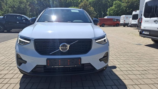 Volvo XC40 2.0 [B3] Mhev Essential DCT Kszlete...